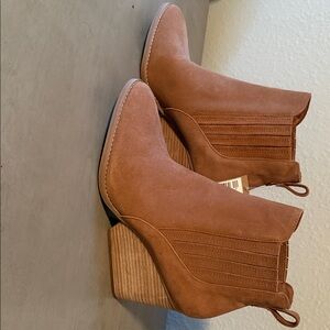 Toms Tan Ankle Booties